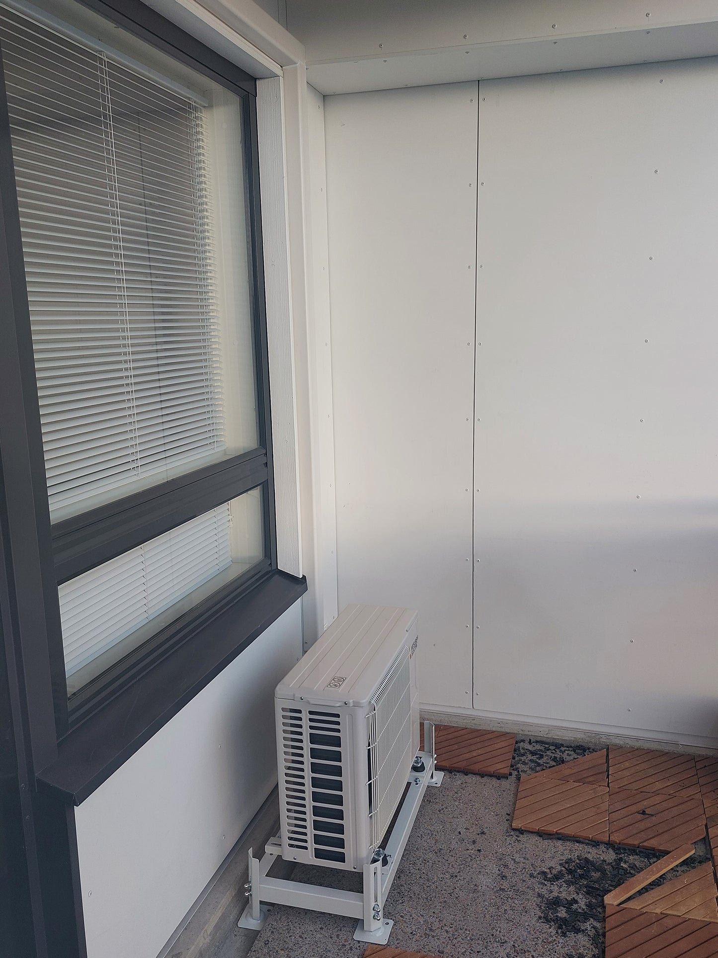 Mitsubishi Electric HR - Huoneilmanjäähdytin